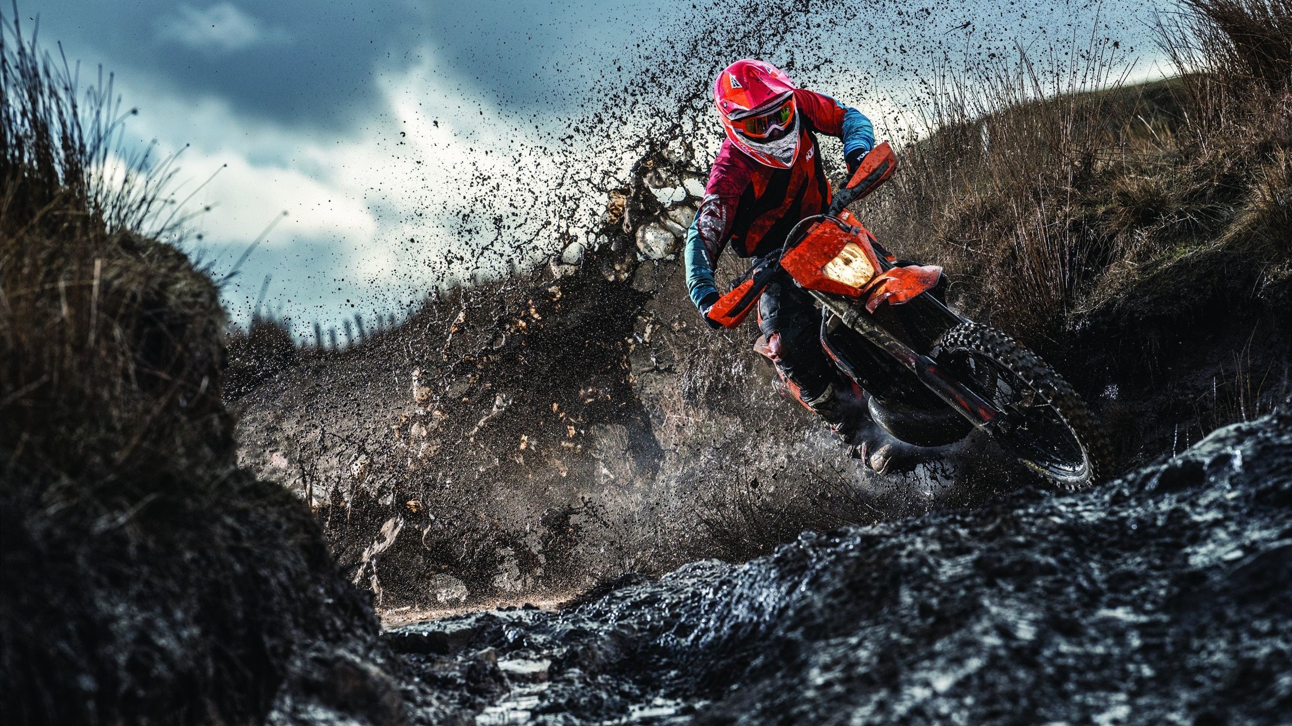 国足比赛落后时战术选择影响胜率，国足能赢的三个方案